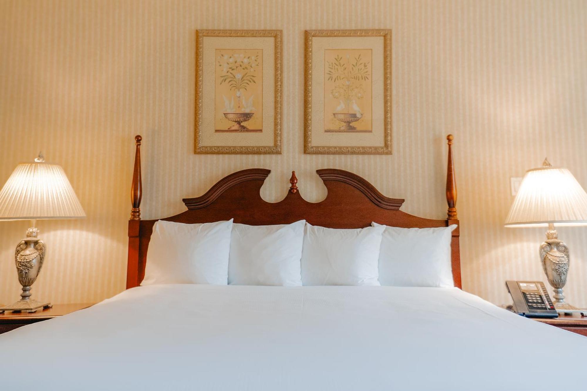 The Casablanca Hotel غريمسبي المظهر الخارجي الصورة