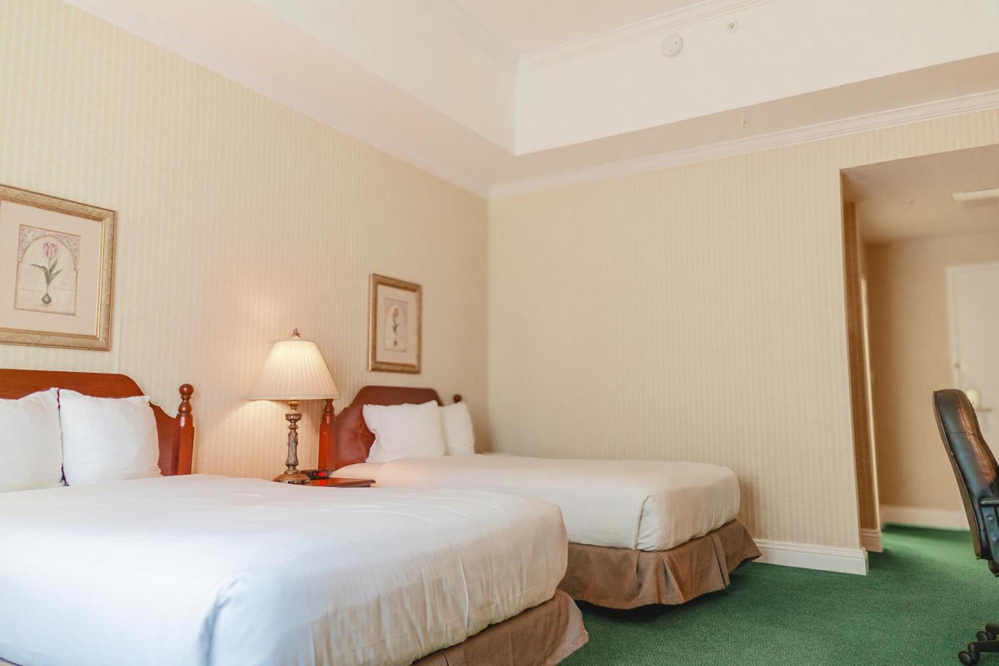 The Casablanca Hotel غريمسبي المظهر الخارجي الصورة